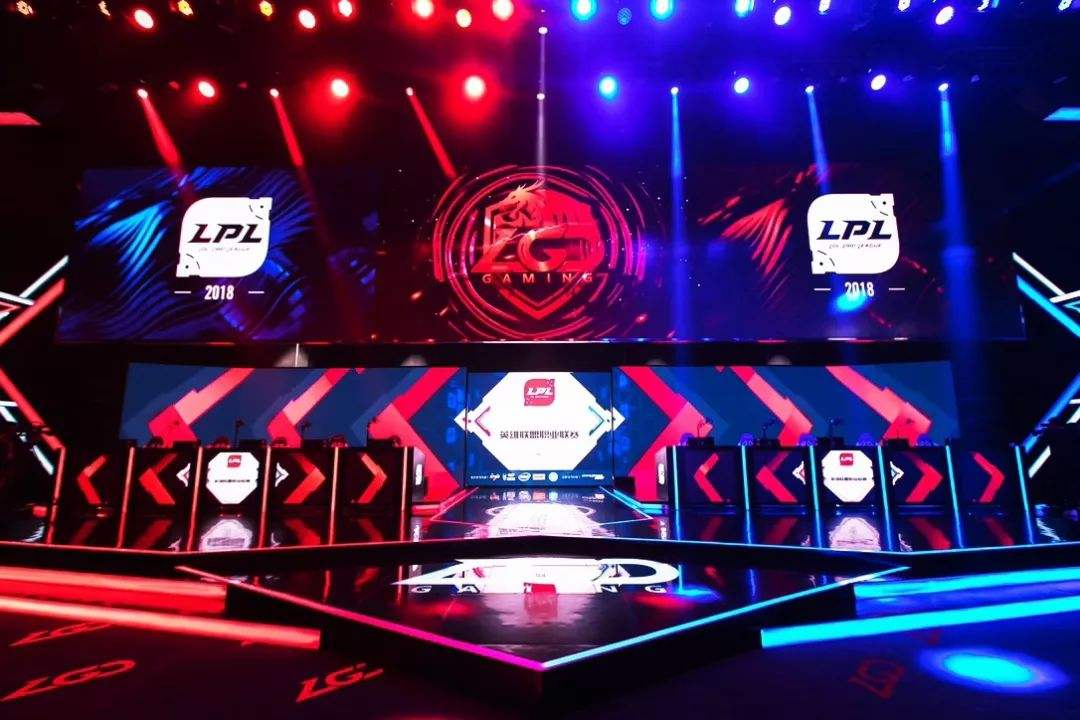  跨国电竞对抗赛启幕，中外顶尖选手展开巅峰对决