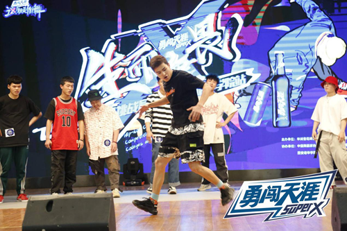  青春风暴席卷赛场新锐展露锋芒