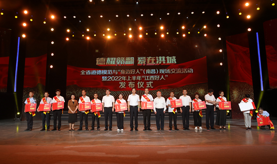  电竞文化深入人心，校园联赛涌现大批人才  