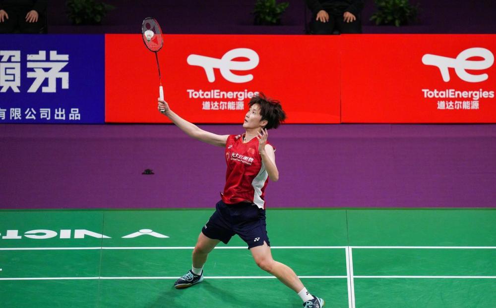  科达直落两盘轻取胜利，布宜诺斯艾利斯站折桂