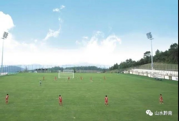  足球特色小镇落成，体旅融合激活经济  